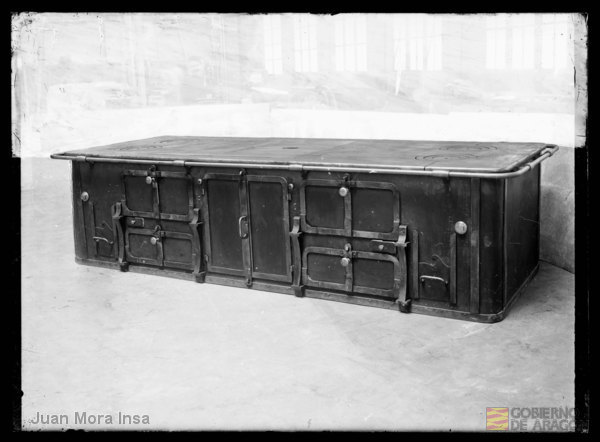 Fabricación de Cocinas Izuzquiza Arana S.A.Modelo de cocina de carbón. Juan Mora Insa