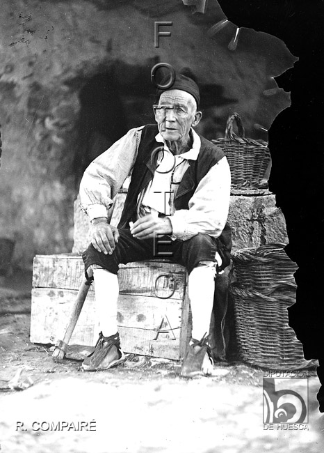 "Busto de Fragatino". Ricardo Compairé Escartín. Fraga