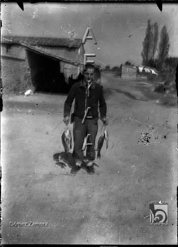 Mariano Gómez Zamora con pesca. Mariano Gómez Zamora