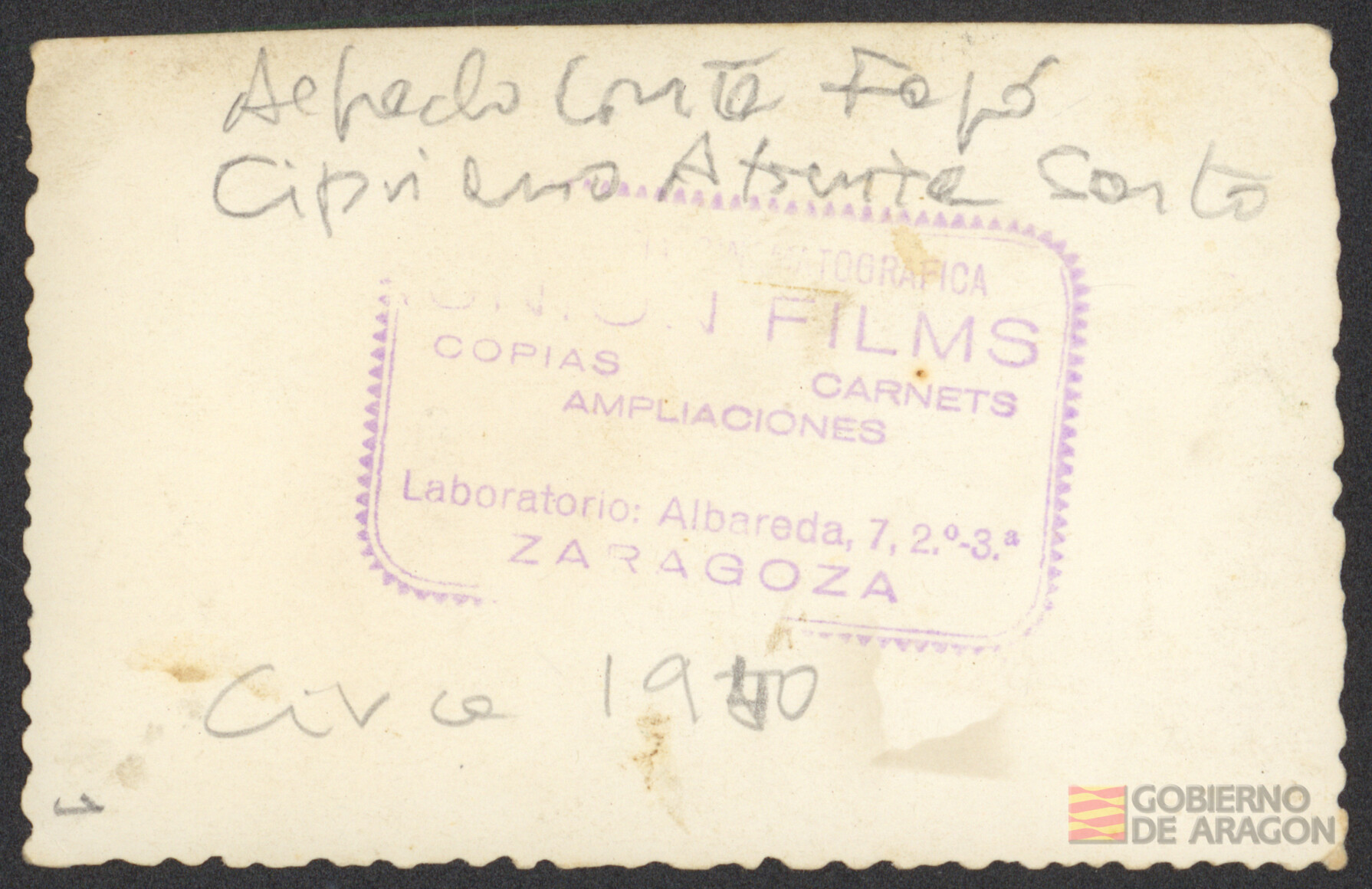 Alfredo Conte Fajó paseando con Cipriano Atienza. Zaragoza