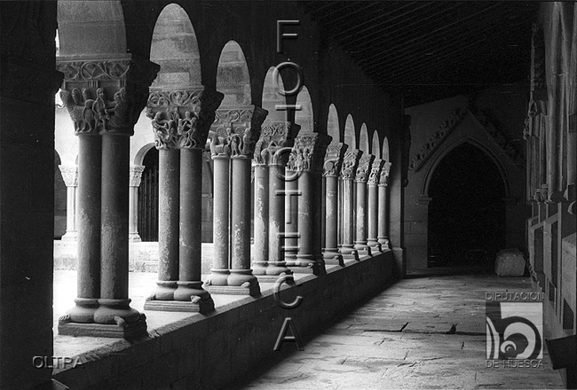 Capiteles del Claustro de San Pedro. José Oltra Mera. Huesca. Hoya de Huesca