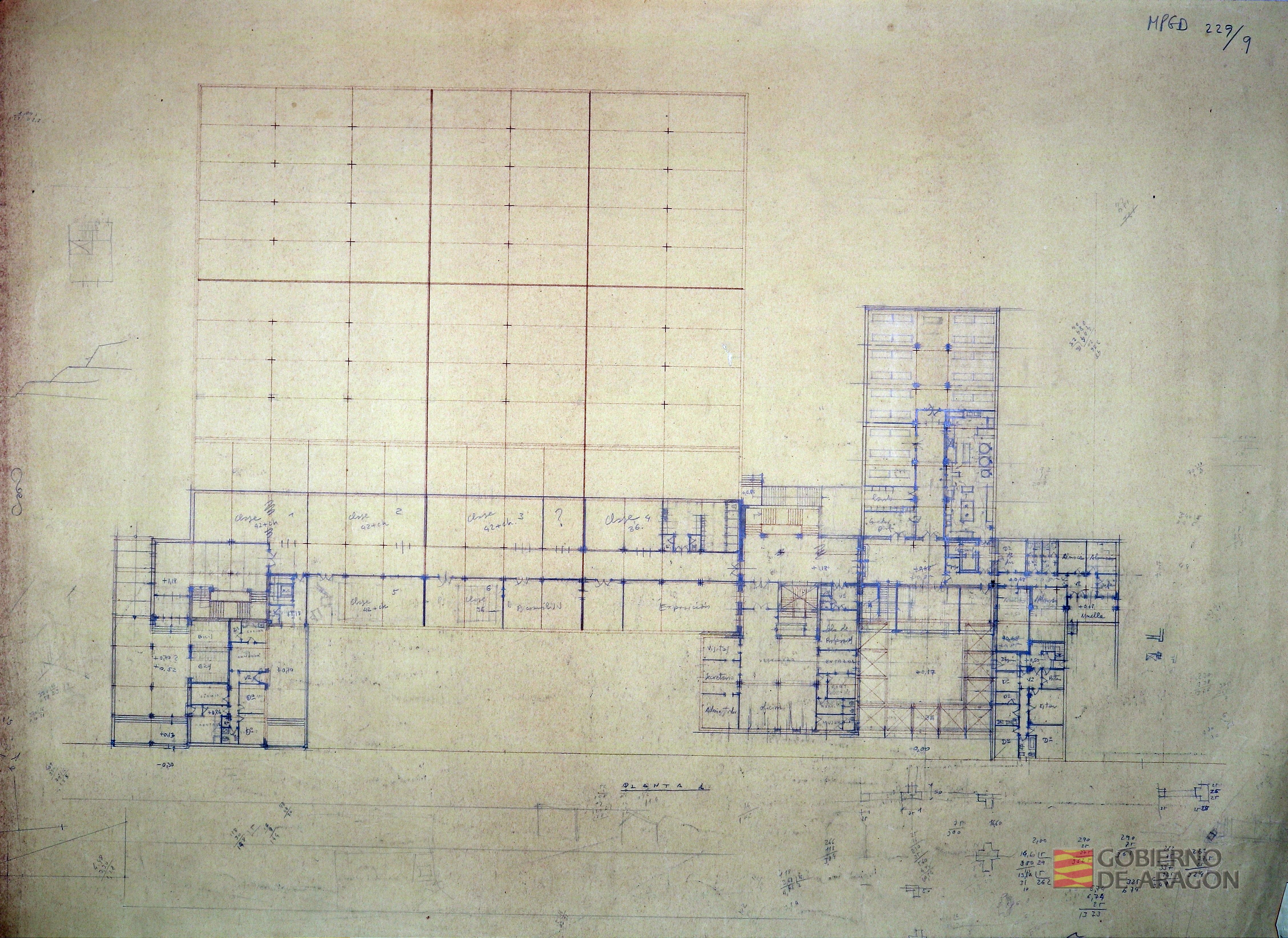 Proyecto de Escuela de Formación Profesional en la ribera del canal. Borrador del plano de la planta 1