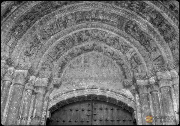 Ejea de los Caballeros (Zaragoza). Iglesia de San Salvador. Portada Norte. José Galiay Sarañana