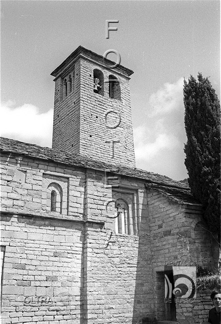 "Iglesia de San Pedro". Vista de la Torre. José Oltra Mera. Lárrede