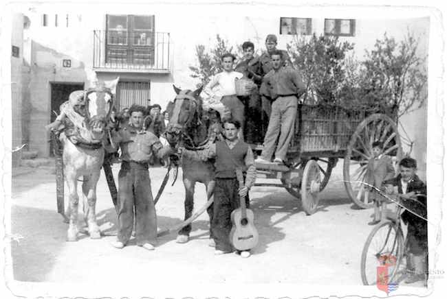 Quintos en la fiesta del mayo. La Puebla de Alfindén