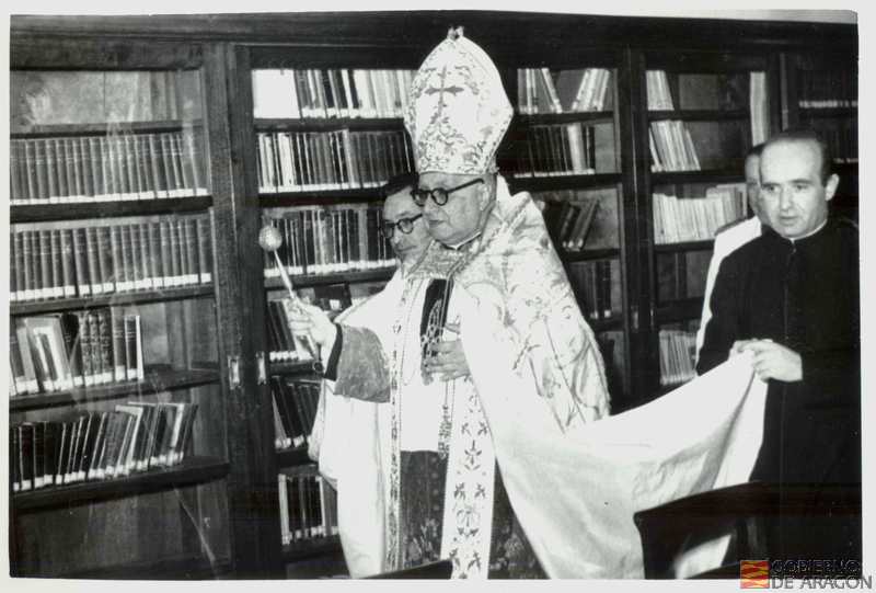 Inauguración de la Biblioteca Pública, Sección Moderna y Circulante, en el edificio del Casino. Foto M. Gallego