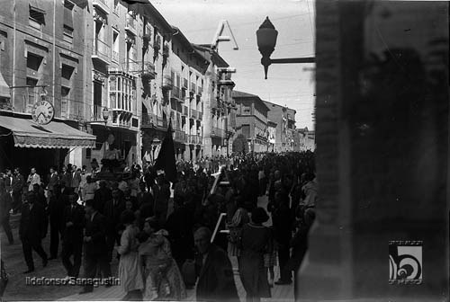 Fiestas de San Lorenzo. Procesión por el Coso Alto. Ildefonso San Agustín. Huesca