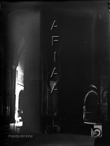 Monasterio de Santa María la Real. Interior de la iglesia. Ricardo del Arco y Garay. Fitero (Navarra)