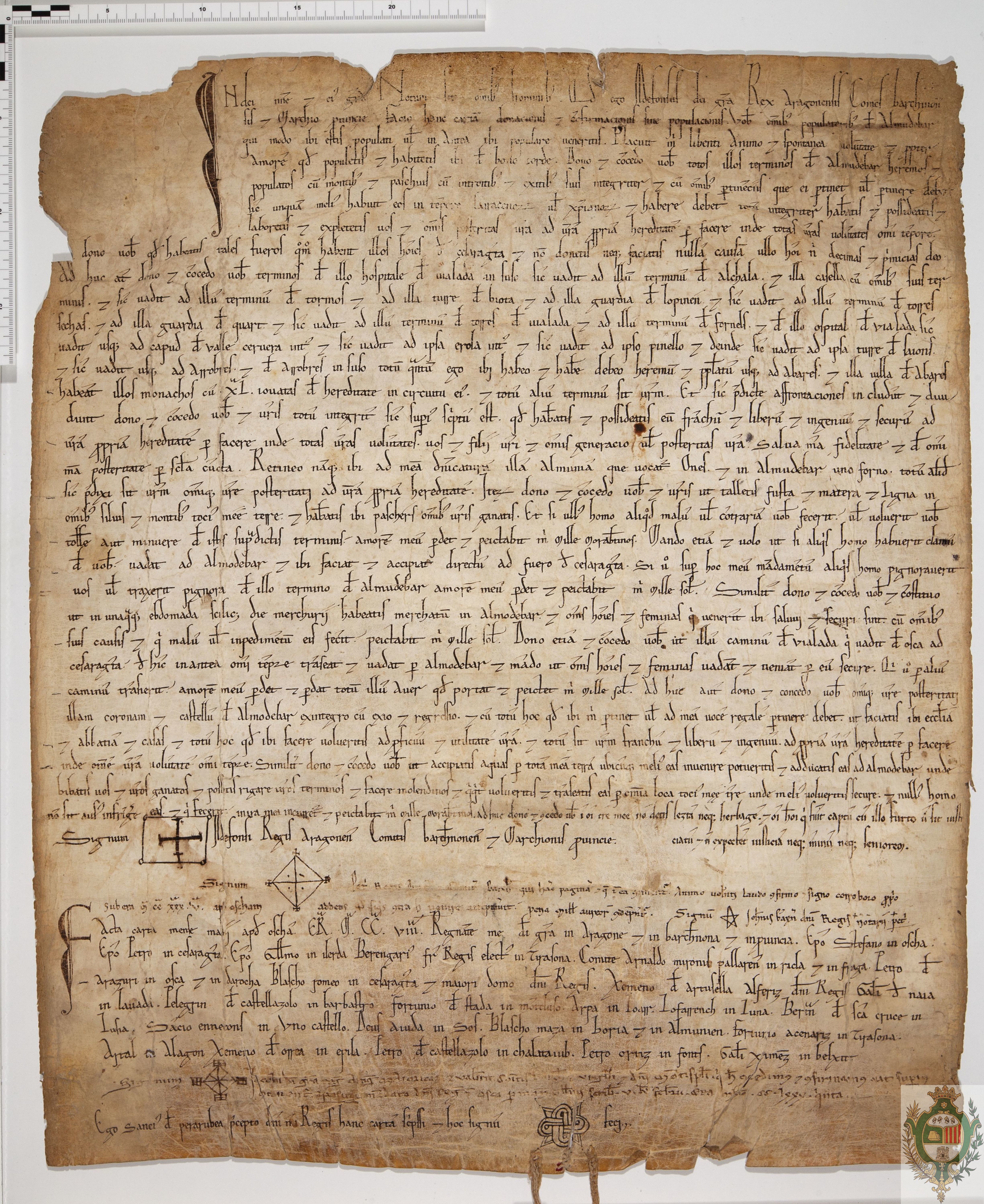 Alfonso II, rey de Aragón, concede carta de población a los habitantes de Almudévar, en la que se delimitan sus términos, se conceden los fueros de Zaragoza y se otorgan varios privilegios y franquicias