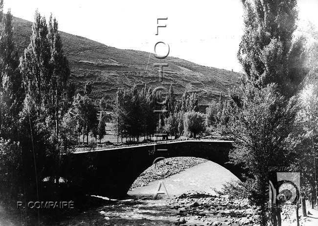 "Puente sobre el Aragón". Ricardo Compairé Escartín. Villanúa