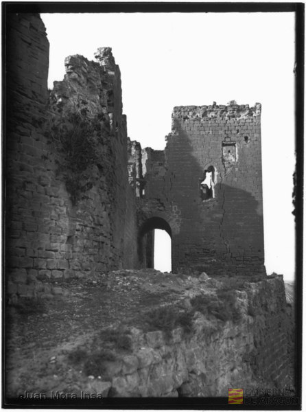 "Huesca. Detalle castillo Montearagón. Estilo: Románico. ". Juan Mora Insa