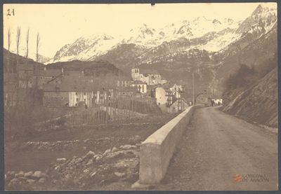 "Sallent - Km. 7 de la carretera de El Pueyo a Francia".. Martín Luesma Vallestín
