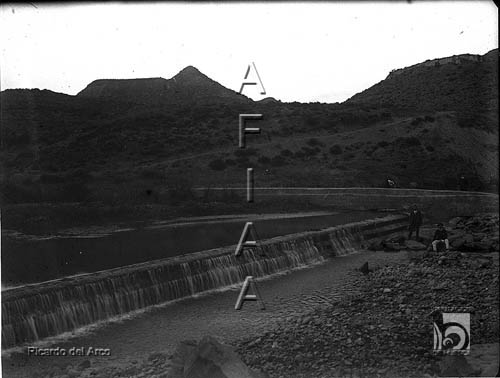 Presa. Ricardo del Arco y Garay. Huesca