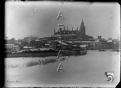 Vista de la ciudad nevada desde la ronda Montearagón. Santos Baso Simelio. Huesca