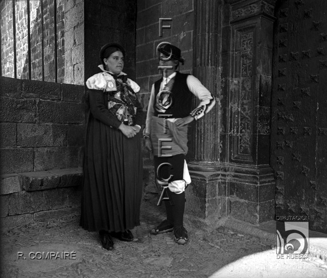 "Pareja de novios". Ricardo Compairé Escartín. Huesca