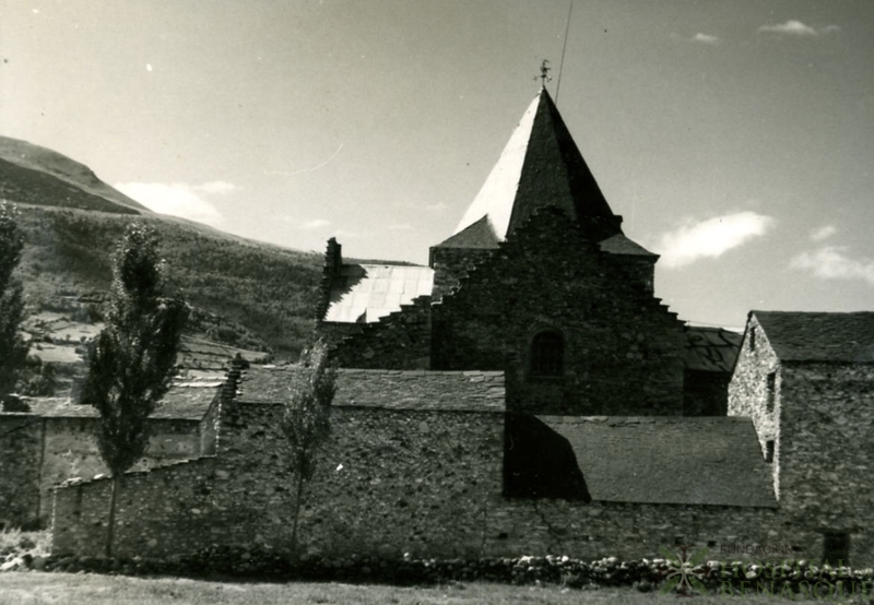 Crucero y cúpula de la iglesia de Santa María de Benasque.