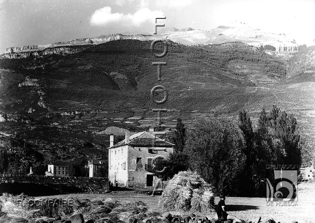 "Albergue y Collarada". Ricardo Compairé Escartín. Villanúa