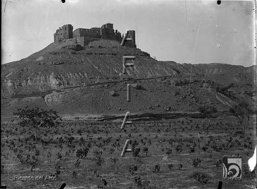 Vista del castillo de Montearagón. Ricardo del Arco y Garay. Quicena