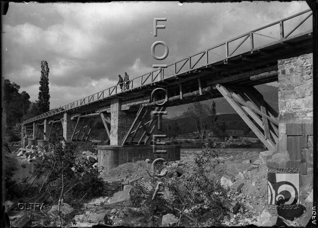 "Destrozos de la guerra. Puente". José Oltra Mera. Aínsa