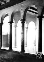 "Patio de la calle de Las Cortes". Ricardo Compairé Escartín. Huesca