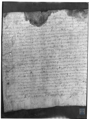 Ocenda, mujer de Sanz de Antillón, da al monasterio de Santa Clara de Huesca dos casas, un huerto, una viña y cuatro cubas en la ciudad de Huesca, para sufragar una capellanía en el dicho convento