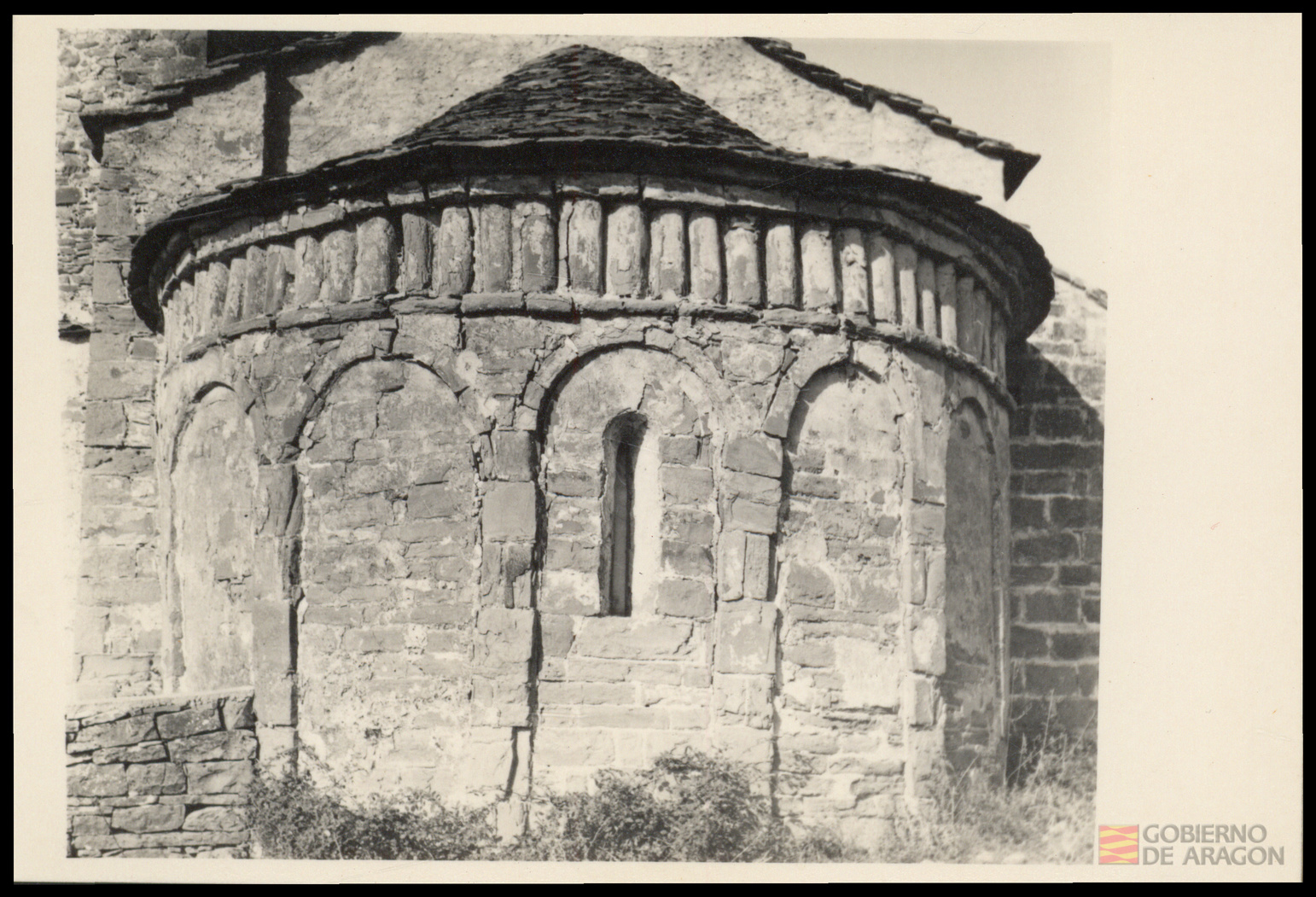 Iglesia parroquial de Santa María. Isún de Basa
