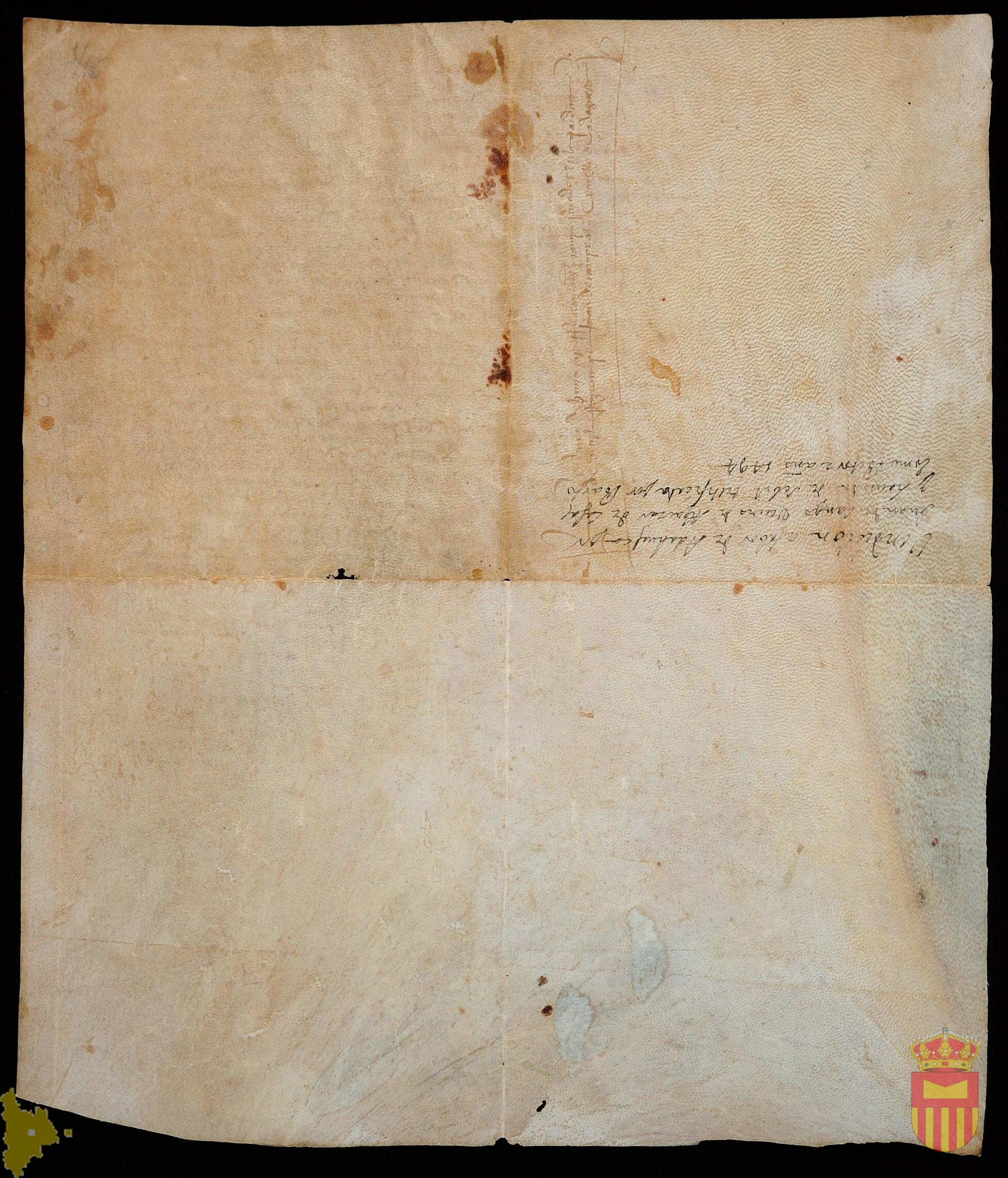 Carta de venta por la que Juan de Campo, vecino de Alquezar, vende al Concello y jurados de Adahuesca unas casas situadas en la pardina de Sevil con tres ferrianales, y un campo, por ochenta sueldos jaqueses.