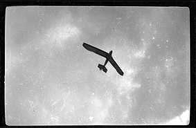 Avioneta en pleno vuelo. Mariano Gómez Zamora