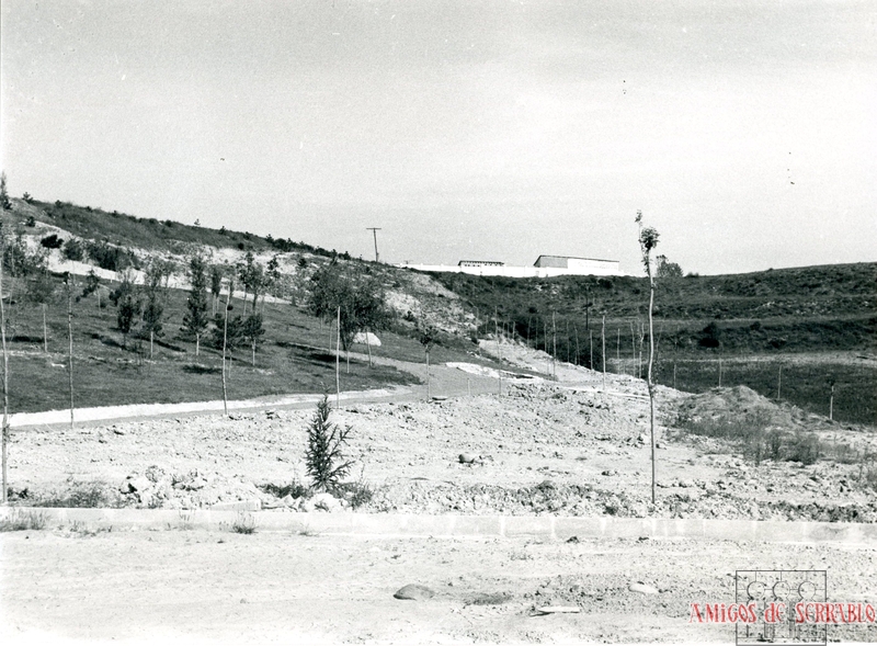 Parque municipal en construcción. Gavín Moya, Julio