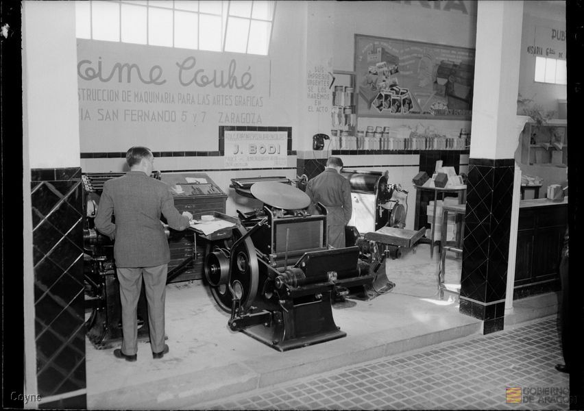 Feria de muestras de Zaragoza. Exposición maquinaria para las atres gráficas