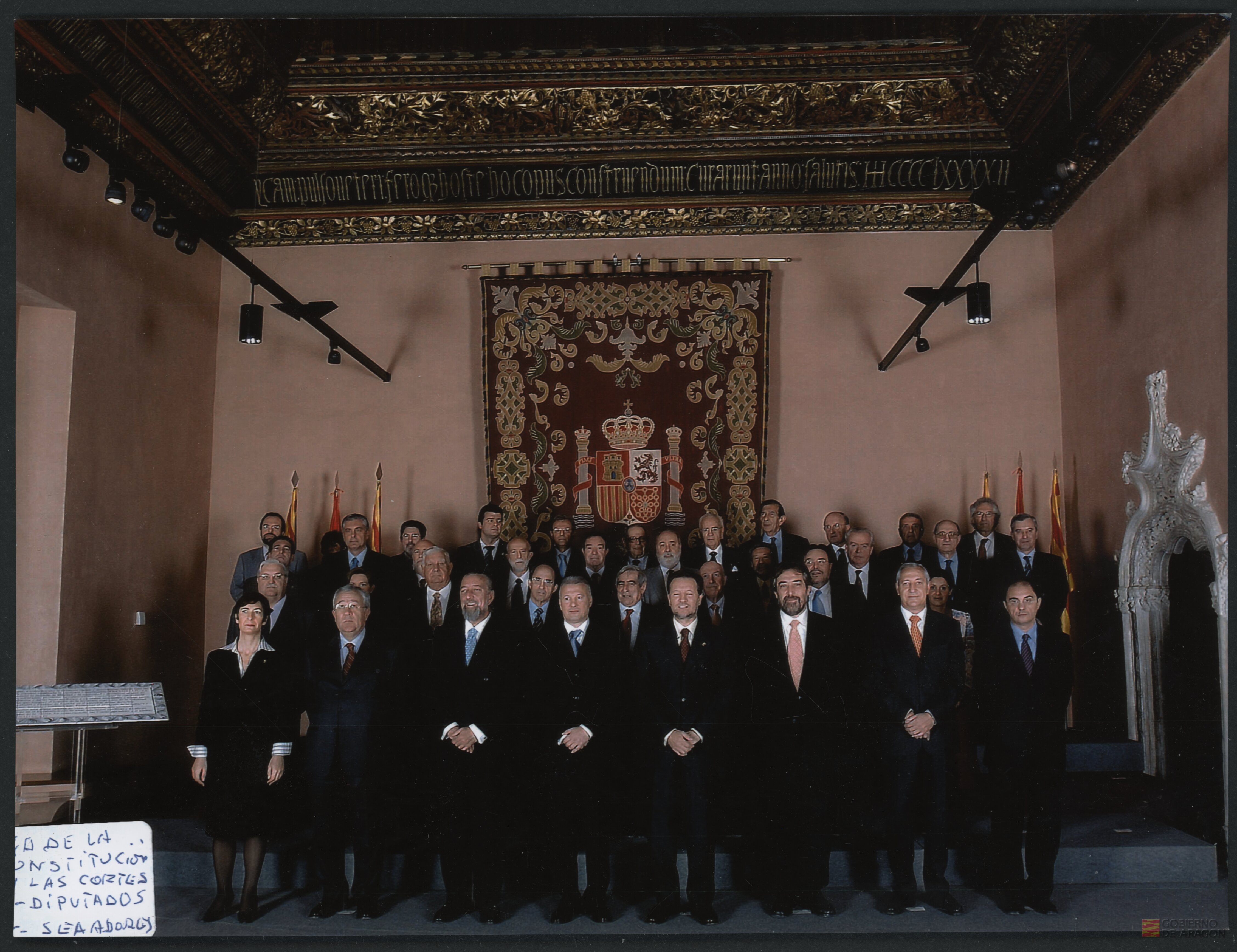 Constitución de las Cortes de Aragón. Antiguos diputados y senadores