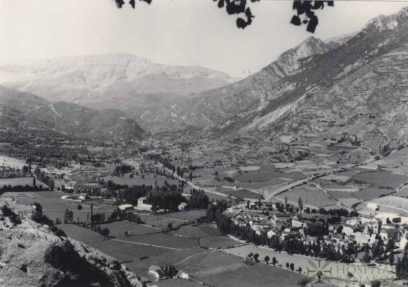 Vista de Benasque y su valle hasta Eriste.