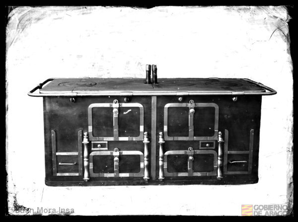 Fabricación de Cocinas Izuzquiza Arana S.A.Modelo de cocina de carbón. Juan Mora Insa