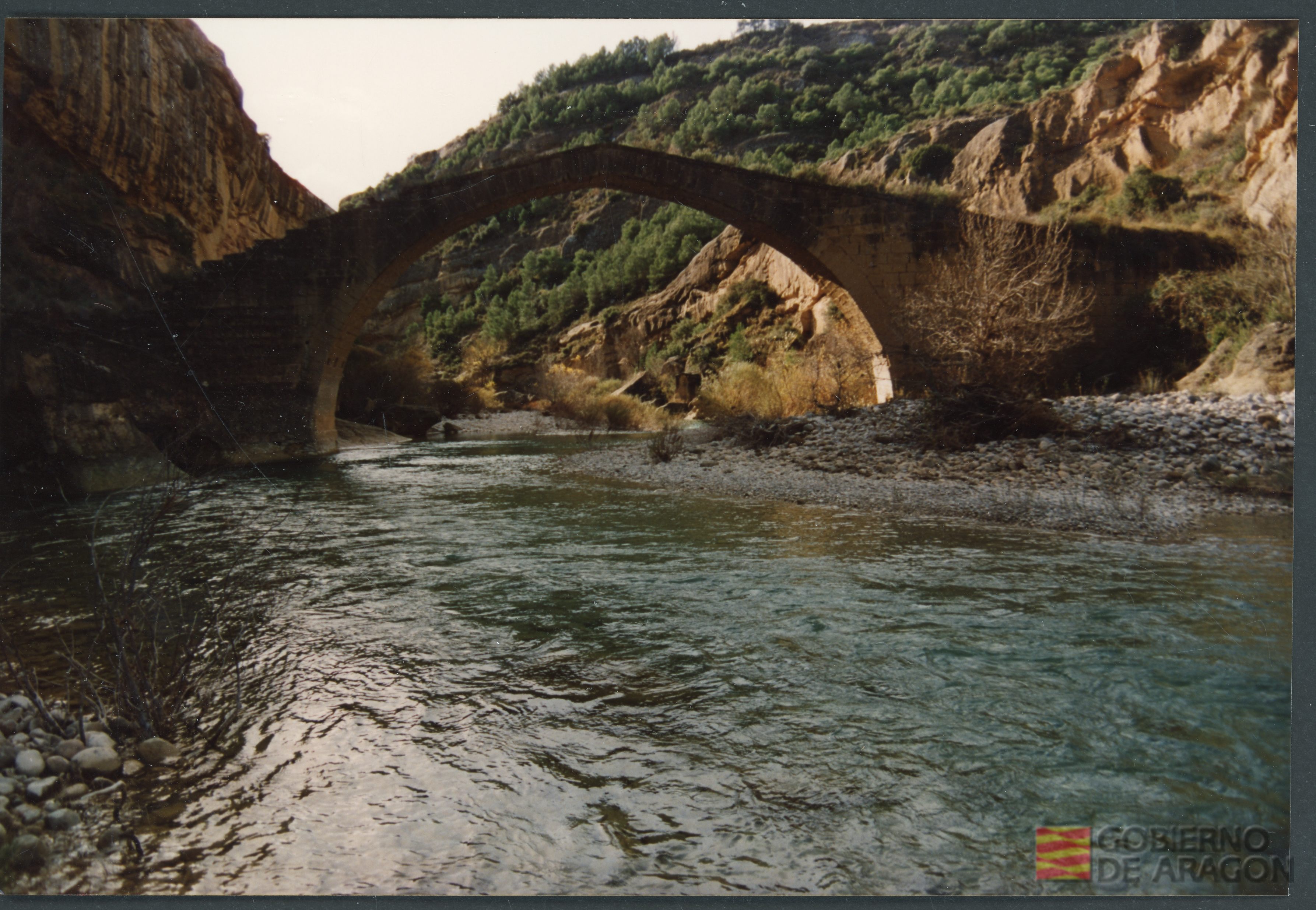 Puente sobre el río Alcanadre. Crespo Yagüe, Ángel. Abiego