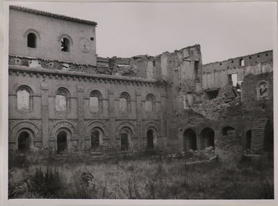 Monasterio de Sigena. Claustro principal del monasterio