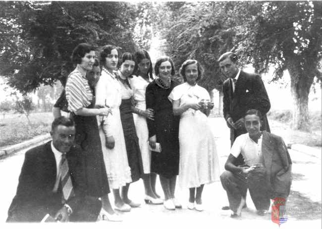 Grupo de amigos. La Puebla de Alfindén