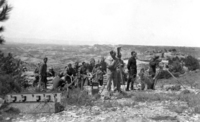 Observatorio de artillería nacional en los Monegros, en Estrecho Quinto, levantando datos de tiro. Antonio Cobos Berges