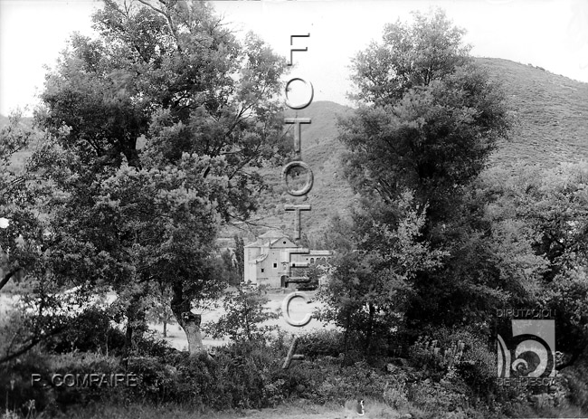 "Sanatorio desde el sur". Ricardo Compairé Escartín. Boltaña