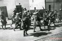 Grupo de enfermeras durante la Guerra Civil en la Fonda de la Estación de Sabiñánigo