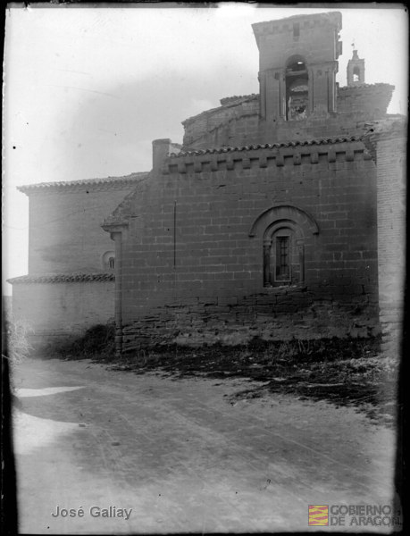 Villanueva de Sigena (Huesca). Monasterio de Sigena. Exterior del panteón real. José Galiay Sarañana
