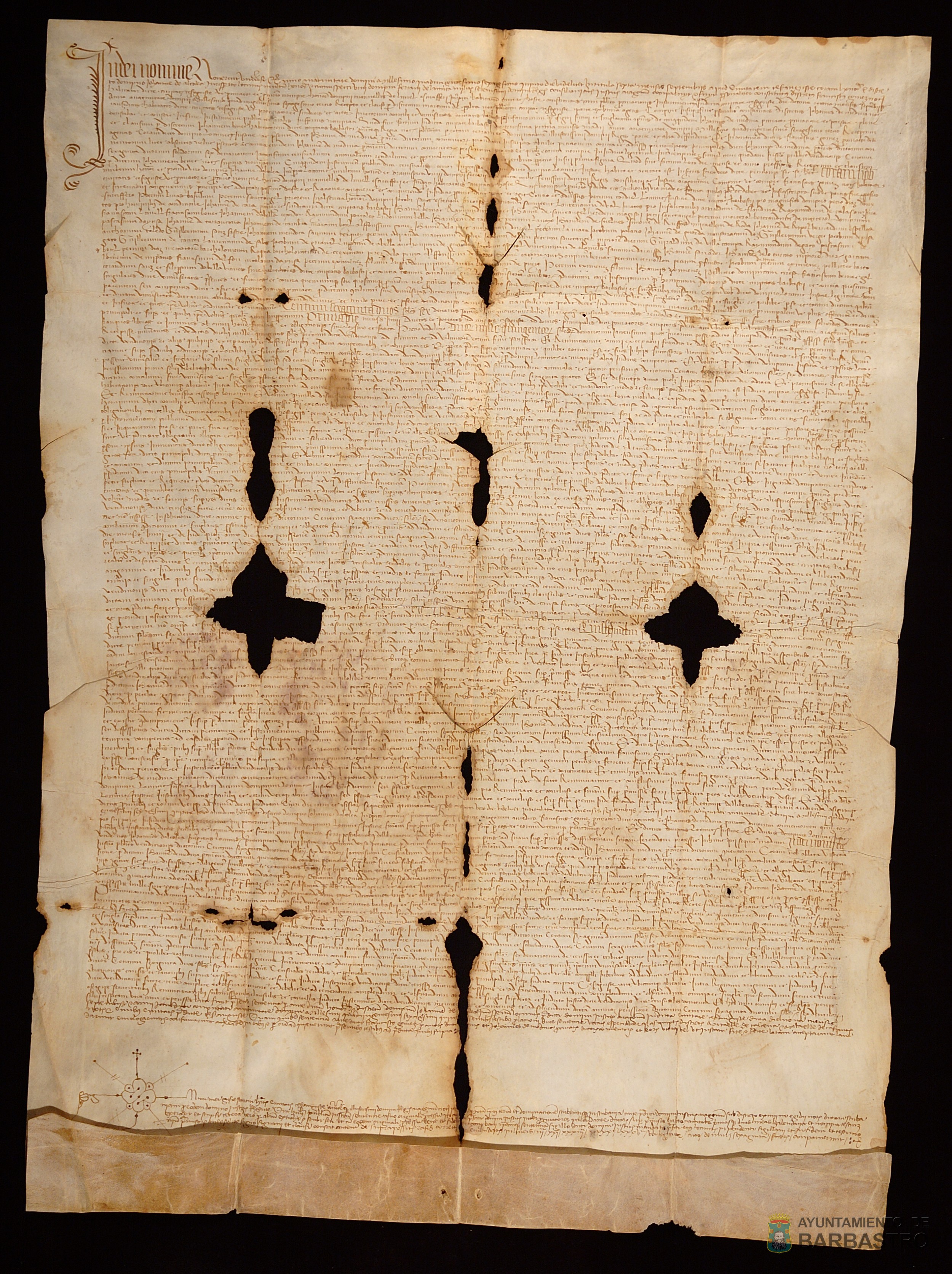 Sentencia de Juan de Alcolea, jurisperito lugarteniente del Justicia de Aragon, sobre un censo de 162 sueldos y 6 dineros de pension anual por precio o suerte principal de 2500 sueldos que el Concejo de Barbastro vendio a Manuel de Lunel, jurisperito habitante en Huesca