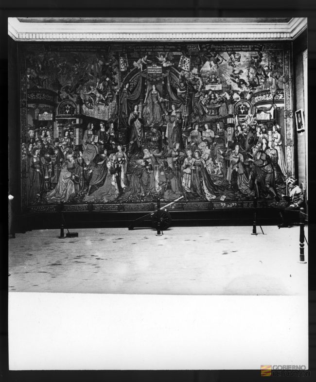 Sala de la Corte en la Exposición Hispano-Francesa: Tapiz con el tema de las virtudes. Ignacio Coyne