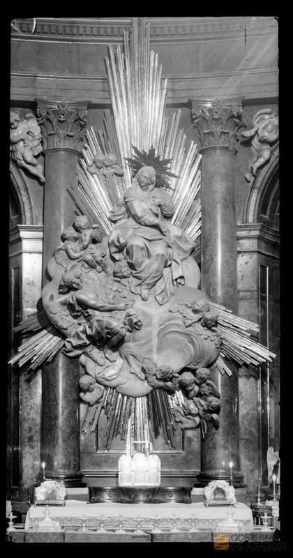 Relieve de la Asunción de la Virgen