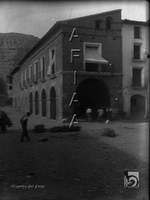 Porches y plaza. Ricardo del Arco y Garay. Alcolea de Cinca. Cinca Medio