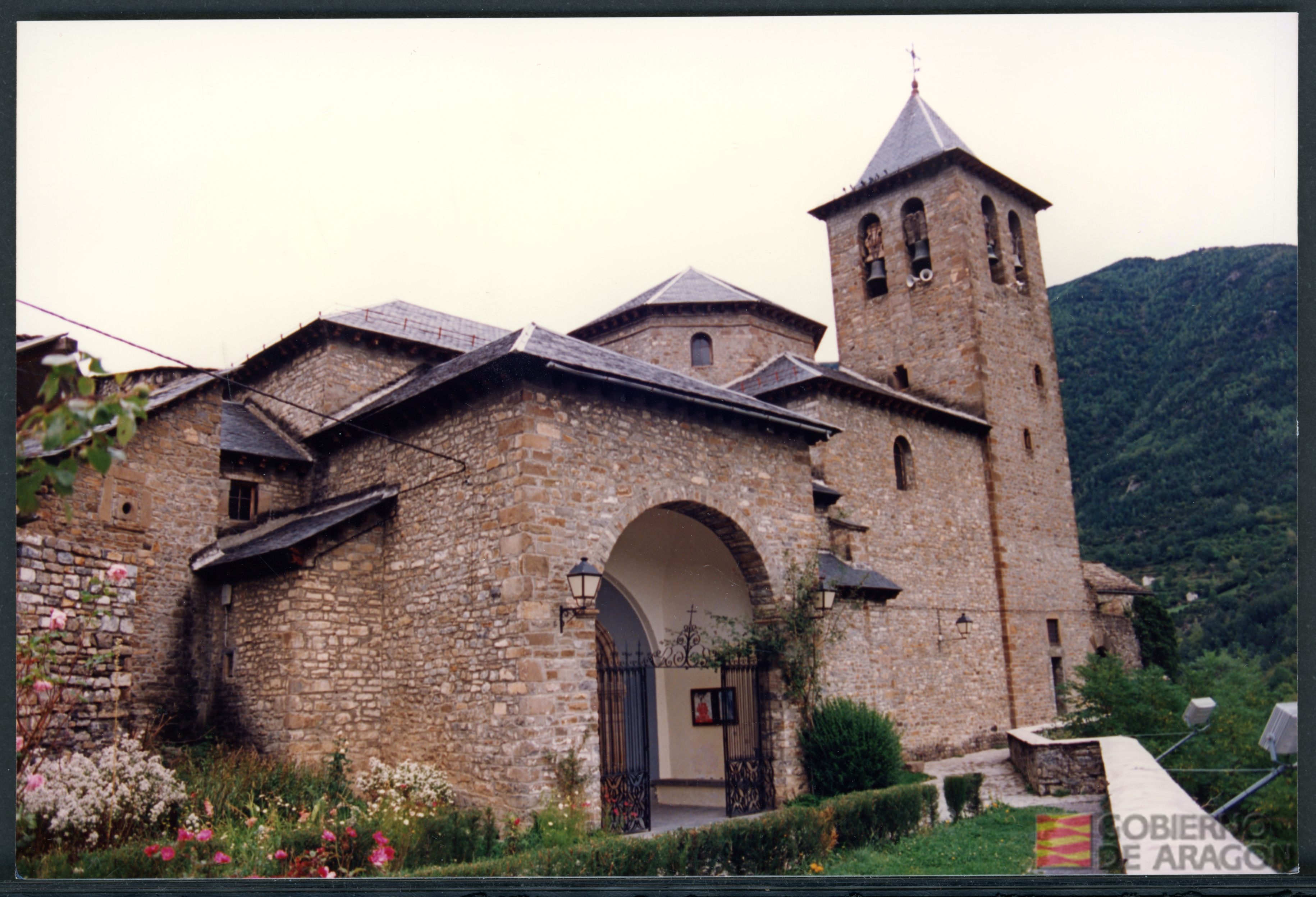 Iglesia del Salvador. Ángel Crespo Yagüe. Torla