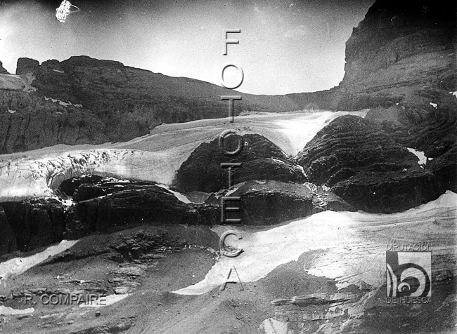 "Cuello y glaciar del cilindro". Ricardo Compairé Escartín. Bielsa