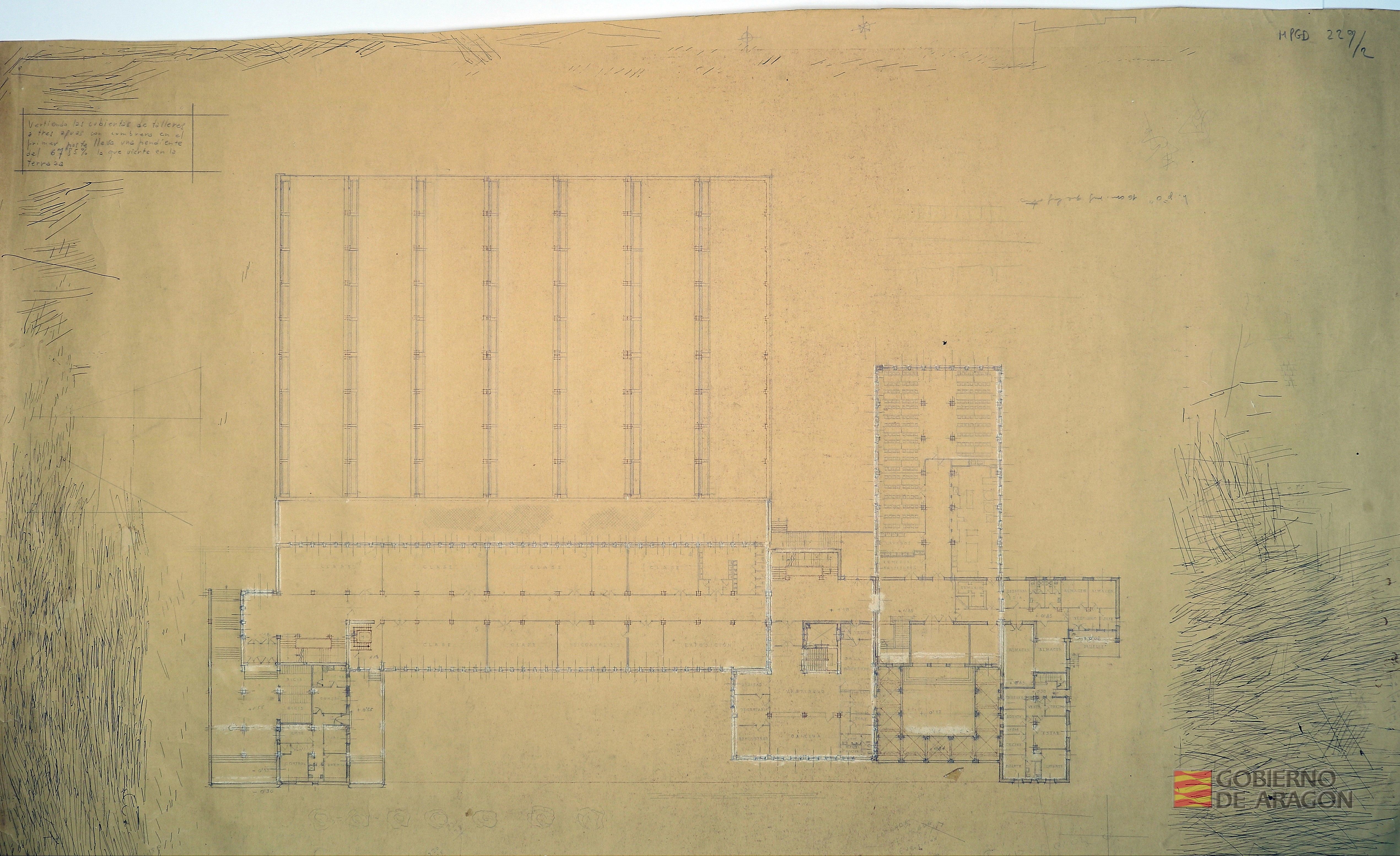 Proyecto de Escuela de Formación Profesional en la ribera del canal. Borrador del plano de la planta calle