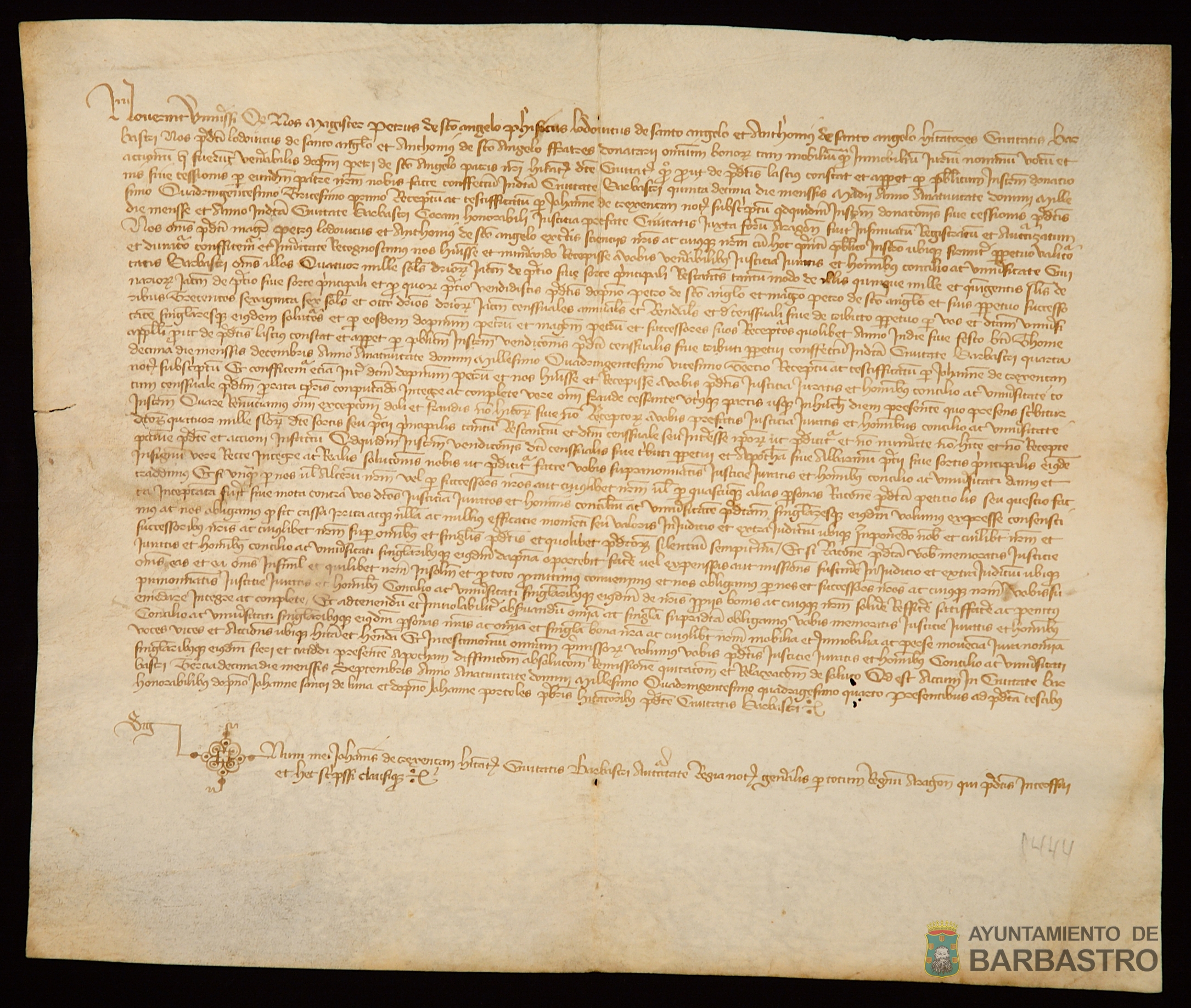 Pedro de Santangel, fisico, Luis de Santangel y Antonio de Santangel, hijos y herederos de Pedro de Santangel, reconocen haber recibido del Concejo de Barbastro 4000 sueldos jaq. de un censo de 366 sueldos y 8 dineros de pension anual por 5500 de precio o suerte principal que el Concejo vendio a su padre