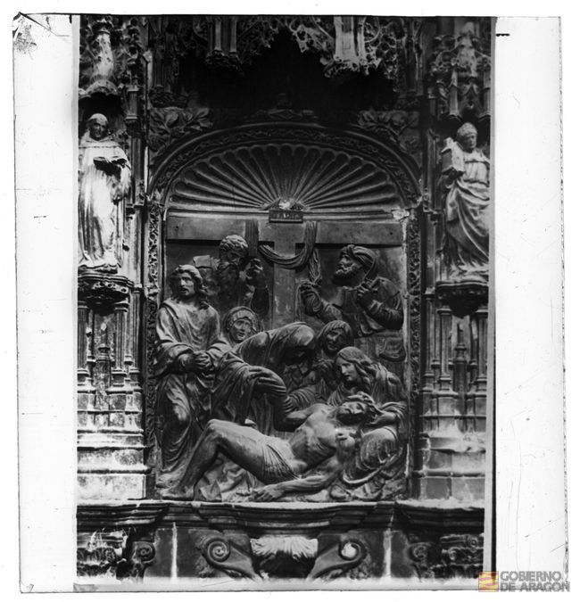 La Piedad. Detalle del altar mayor de la basílica de Nuestra Señora del Pilar.