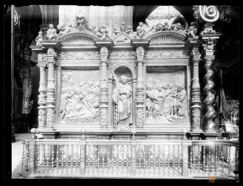 Trascoro de la Catedral de San Salvador (la Seo), dedicado a San Lorenzo